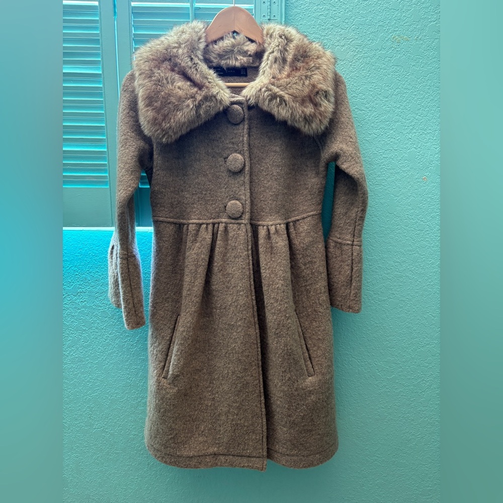 Zara Cozy Wool Jacket in Light Brown